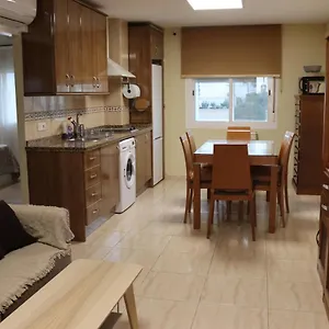 Apartamento Carihuela Playa, Acogedor, Wifi Y Fibra Optica, Torremolinos
